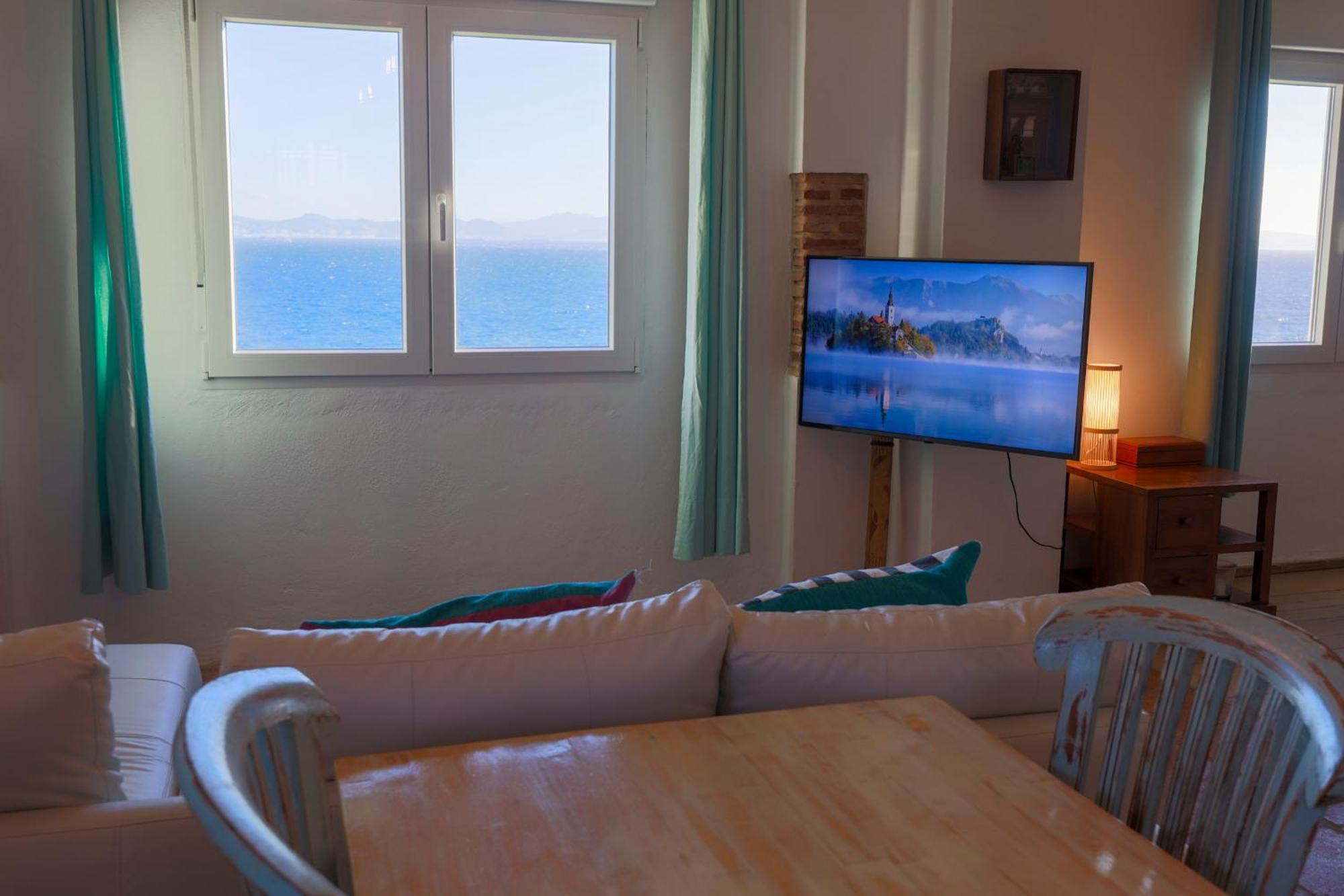 Beach Front Villa Amazing Views 타리파 외부 사진