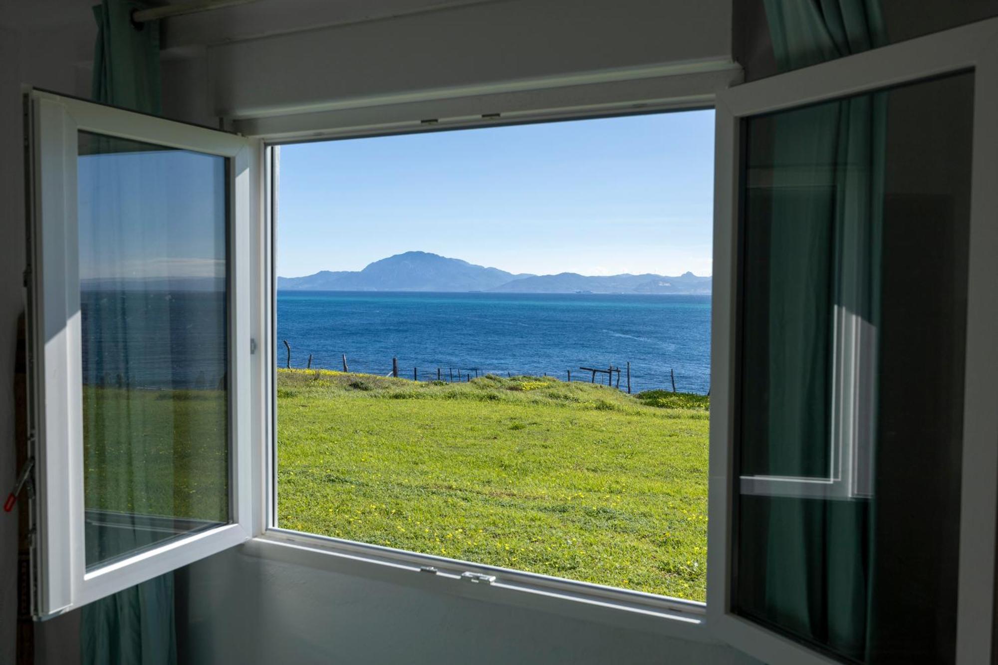 Beach Front Villa Amazing Views 타리파 객실 사진